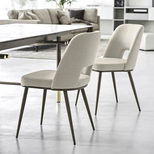 Calligaris white aesthethic chairs