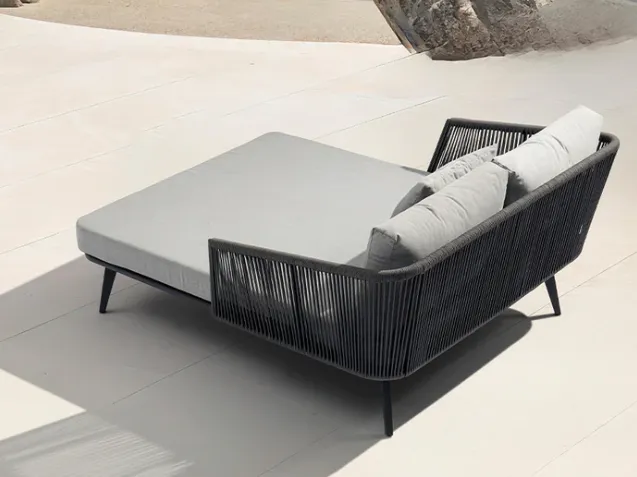 couture-jardin-sunbeds