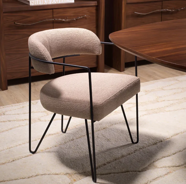 beige eichholtz chair