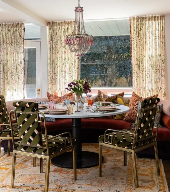 white round table with beige chair