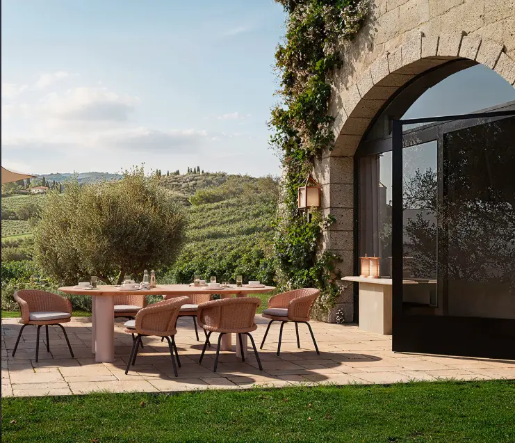 eichholtz outdoor table