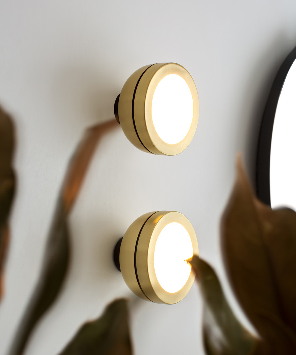 Zava Molly golden wall lamps